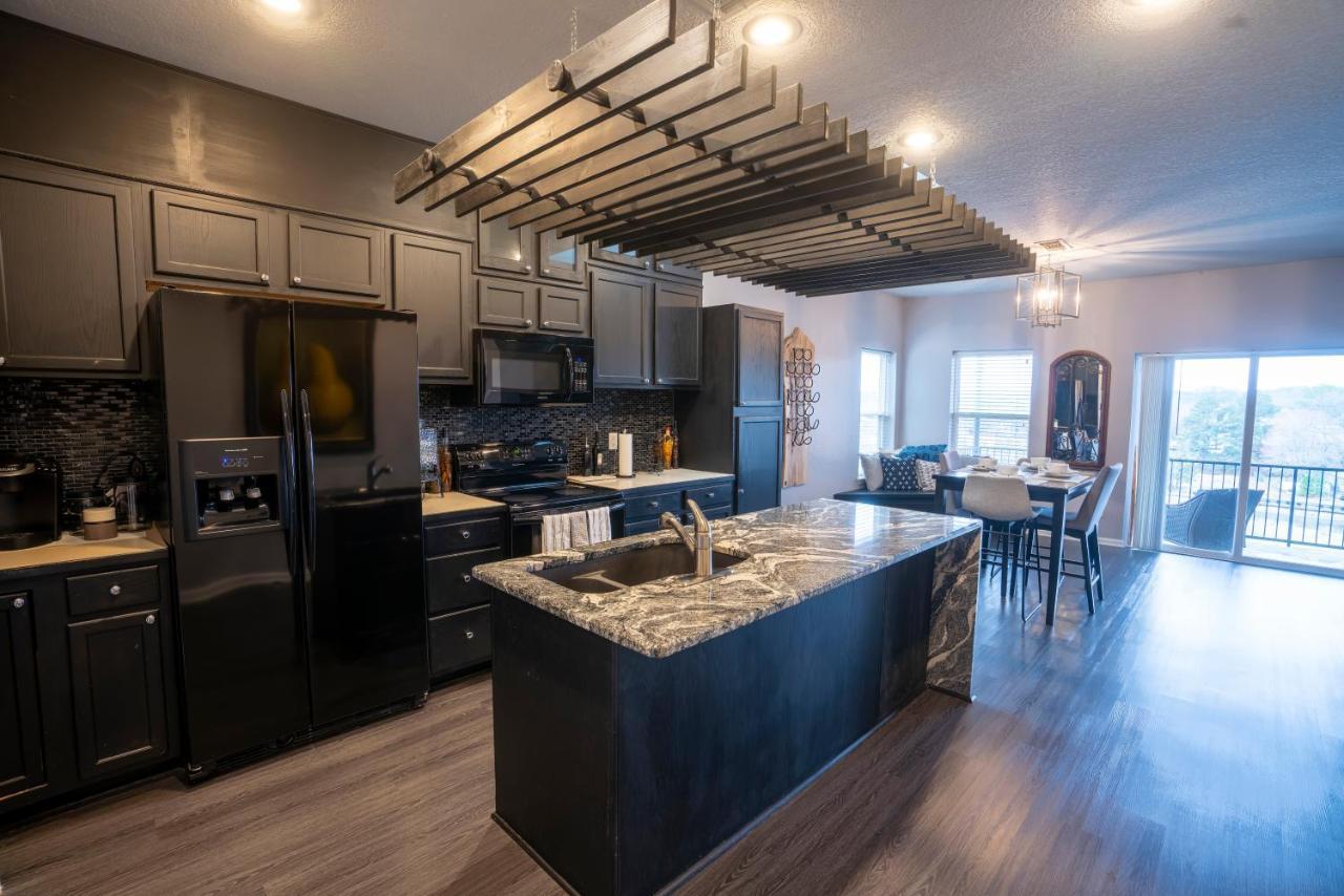 Brooklynn'S Bay, Elegant Lakefront Condo Retreat Хот-Спрингс Экстерьер фото