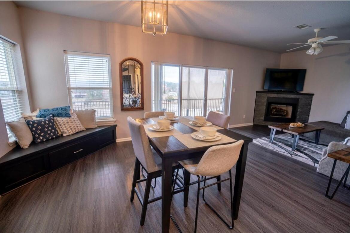 Brooklynn'S Bay, Elegant Lakefront Condo Retreat Хот-Спрингс Экстерьер фото